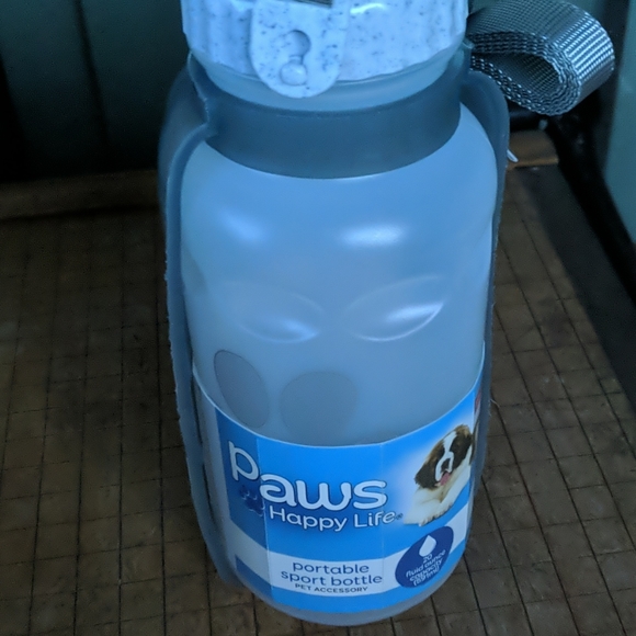 NIP PAWS Dog Portable Sport Bottle - Picture 2 of 3